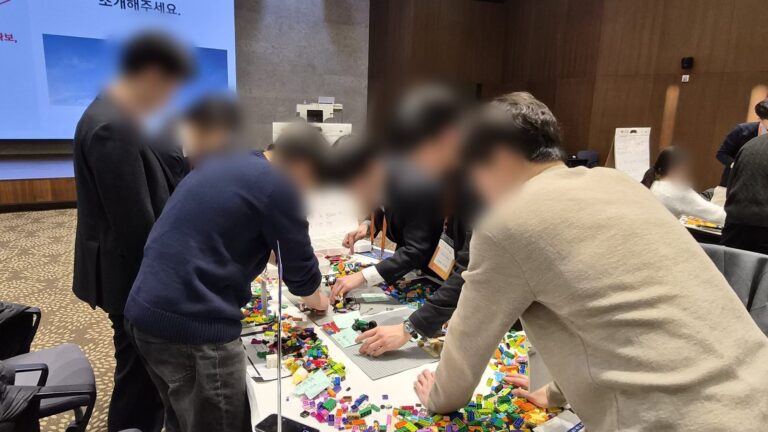 5년 후 미래비전 공유 모델을 함께 만드는 조별 팀빌딩