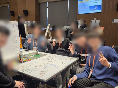 레고시리어스플레이 비전 워크샵 갤러리 06 - 한화에어로스페이스 신입사원 레고 모델